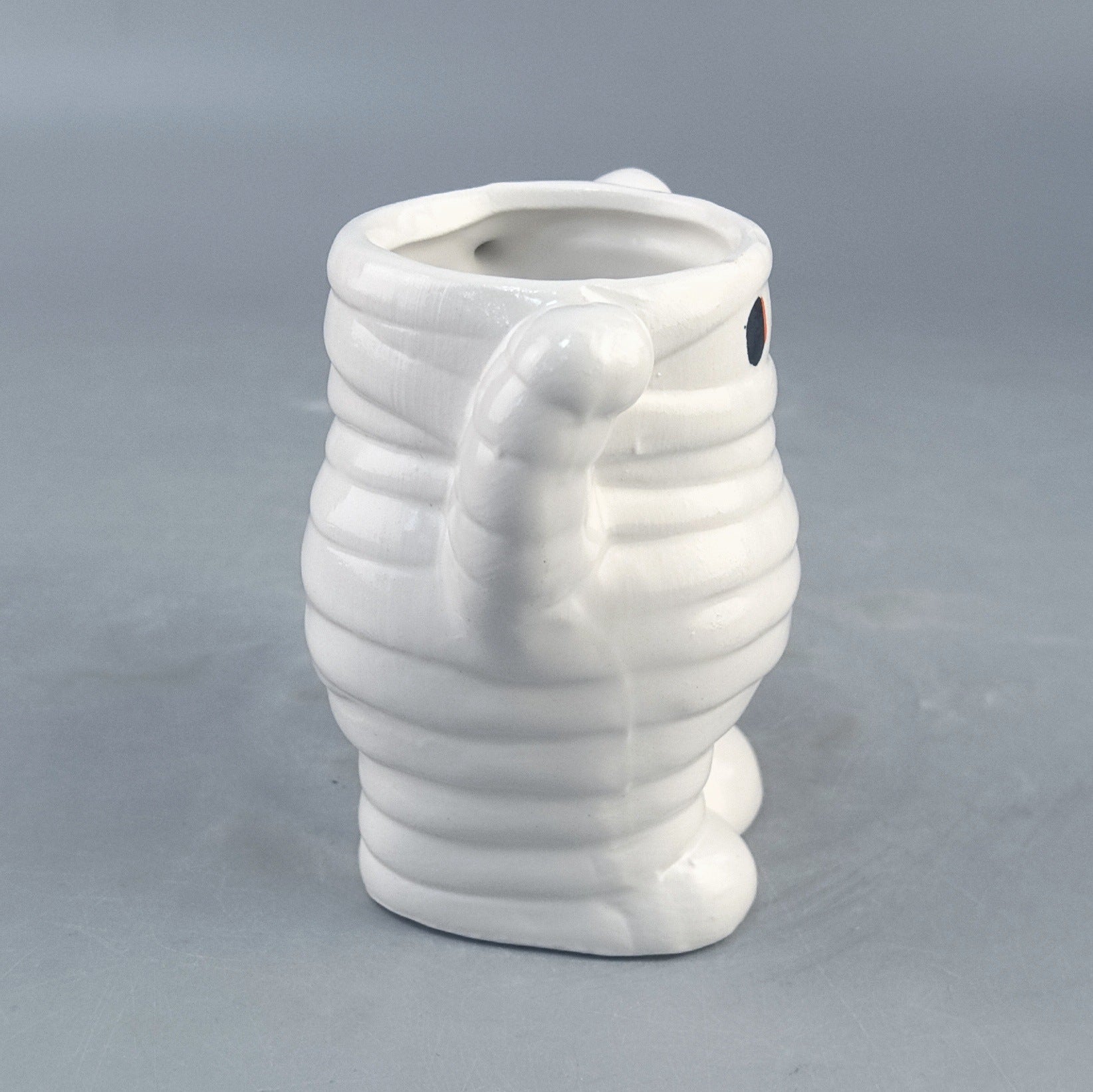 Tazza in ceramica a forma di fantasma mummia di Halloween