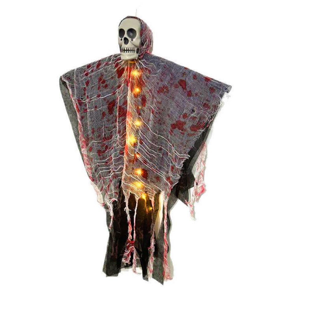 Decorazione di Halloween con teschio luminoso tinto di sangue, fantasma da appendere, ornamenti per esterni