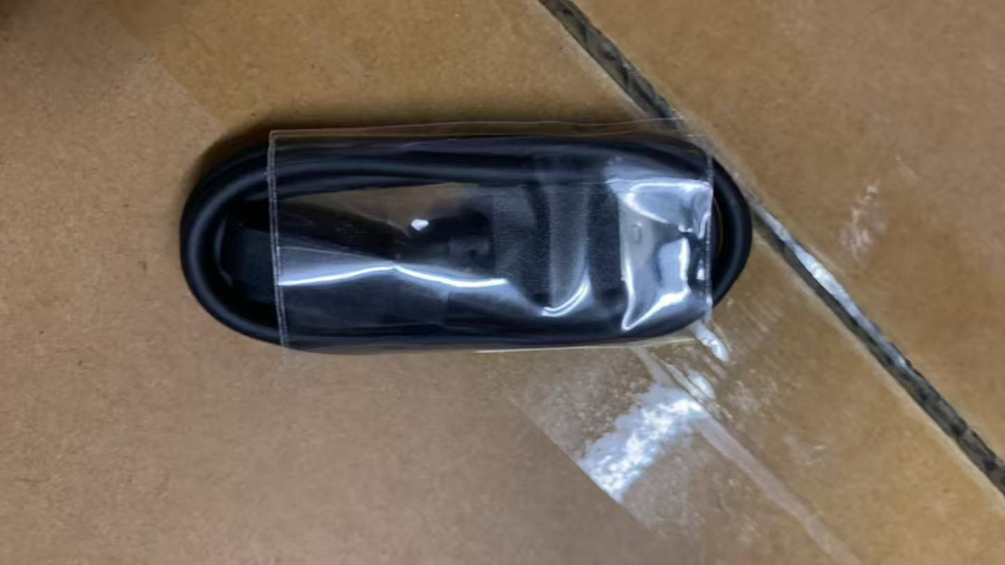 Braccialetto per esercizi universale non invasivo per la misurazione della pressione sanguigna, della glicemia e dell'acido urico tramite chiamata Bluetooth