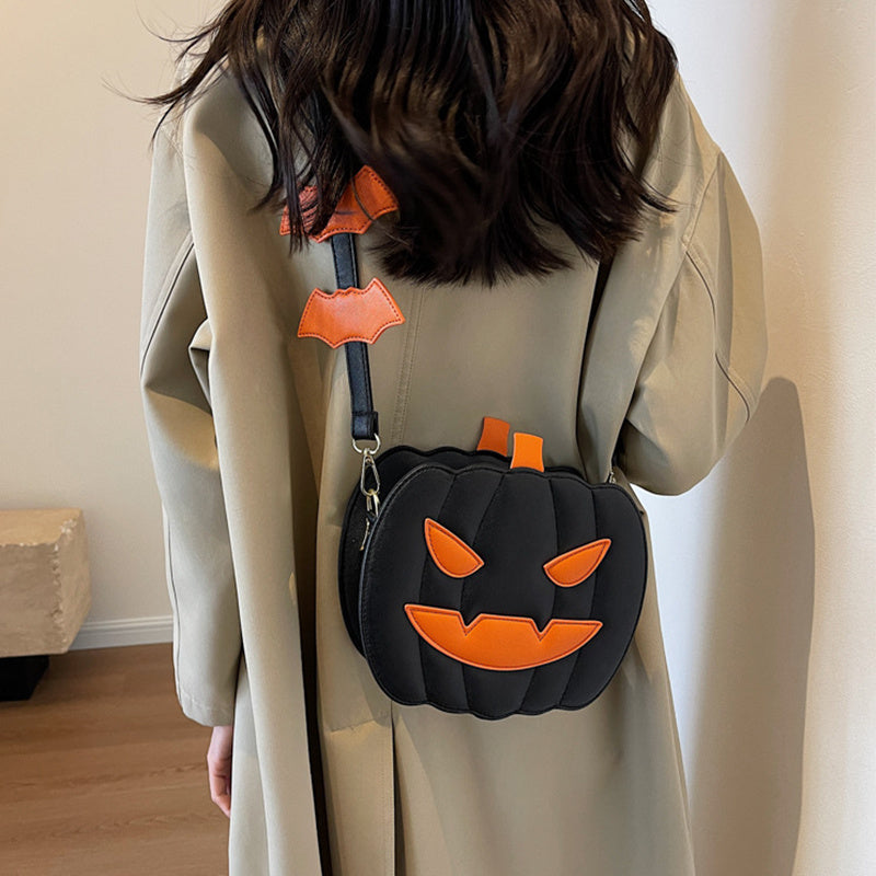 Borsa a tracolla divertente con zucca di Halloween e pipistrello – Borsa a tracolla creativa da donna